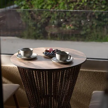 Pournari Center Aparthotel 3*