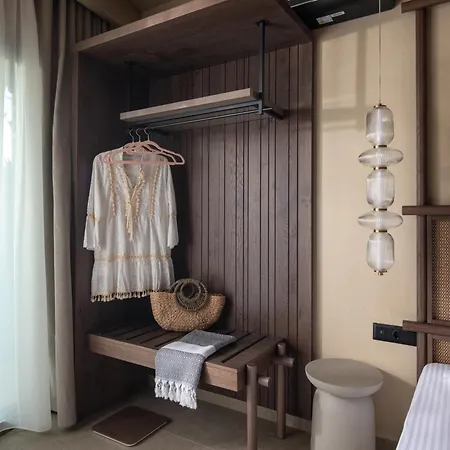 Pournari Center Aparthotel Toroni